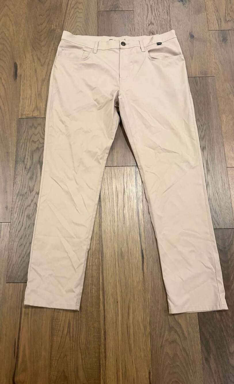 TravisMathew Pants Size 36 Khaki Beige Golf Casual Menswear